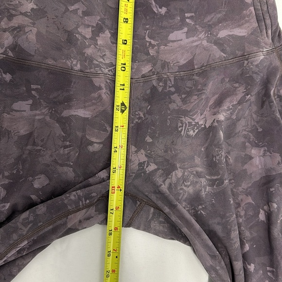 Lululemon Hug your Core Super High-Rise Tight - Picture 4 of 10